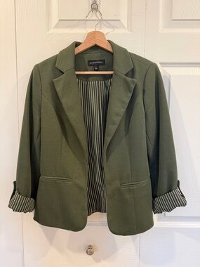 NWOT 41 Hawthorn Olive Green Natalie Knit Blazer